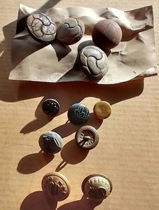 lot 326 image: Antique Button Lot