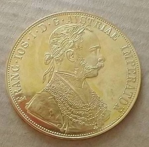 lot 330 image: 1915 Austria Gold 4 Ducats Coin