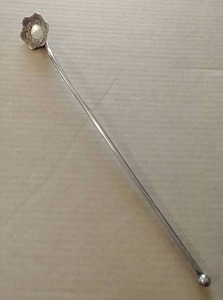 lot 337 image: Vintage Sterling Silver Tea Stirrer