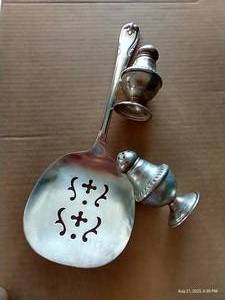 lot 338 image: Vintage Mixed Silver Lot