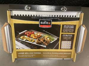 lot 23 image: Bar-B-Q Large Grilling Topper Non-Stick Coated Tray
