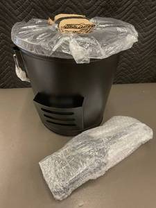 lot 35 image: Ash Bucket with Shovel and Handle, Matte Black Finish