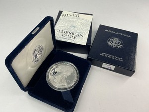 lot 68 image: 1994-P Proof American Silver Eagle
