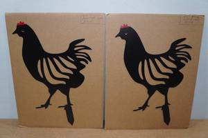 lot 174 image: 2 Metal Rooster Yard Dcor - 10.5