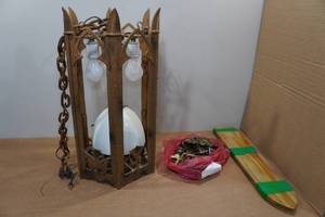 lot 191 image: Vintage Light Fixture