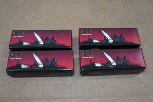 lot 200 image: 4 Frost Cutlery Viper Folding Knives