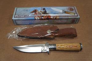 lot 202 image: Chipaway Cutlery Hunting Knife
