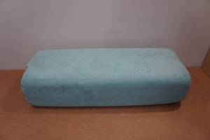 lot 11 image: New Guide Steps Yoga Bolster Pillow