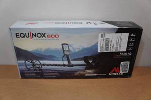 lot 26 image: Minelab Equinox 800 All-Terrain Multi-Purpose Metal Detector