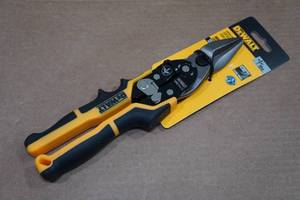 lot 44 image: DeWalt Center Aviation Snips