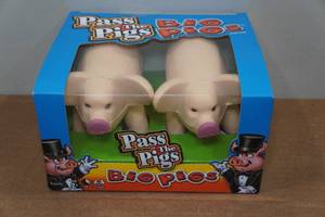 lot 51 image: Pass The Pigs Yard Game