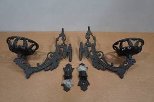lot 62 image: Vintage Cast Iron Oil Lamp Holders