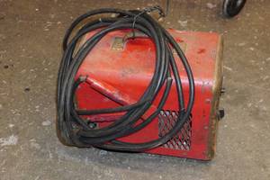 lot 76 image: Marquette Power Fast Charger