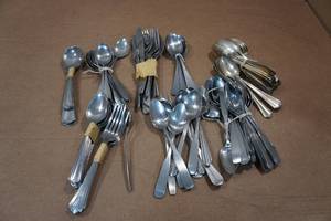 lot 104 image: Assorted Flatware