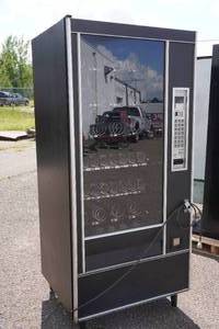 lot 1A image: Snackshop 6600 Coin Operated Vending Machine