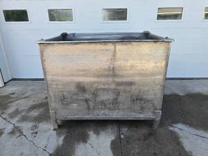lot 13 image: Stainless Steel Bin 38 x 60