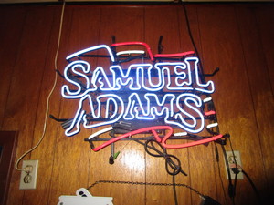 lot 8 image: Samuel Adams Neon Sign 19x25