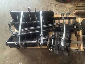 lot 37 image: CFG Mini Excavator Attachments