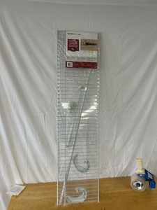 lot 19 image: Closest Maid 4ft Shelf Kit