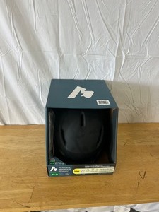 lot 36 image: Bluesky XL Snow Helmet