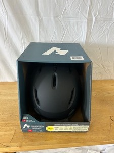 lot 38 image: Bluesky M Snow Helmet