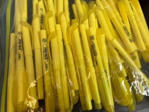 lot 134 image: BIC Yellow Highlighters
