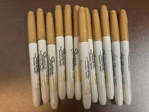 lot 88 image: Sharpie Metallic Gold Markers