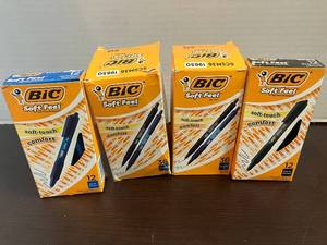 lot 122 image: BIC Soft Feel Pens