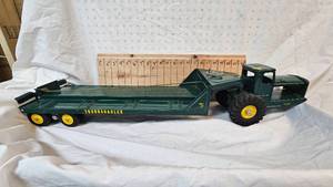 lot 8 image: Nylint Pressed Steel Tournahauler, 1950s