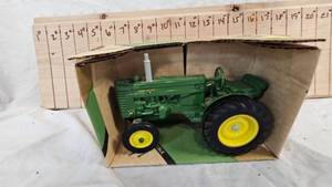 lot 33 image: Ertl John Deere Model M Tractor