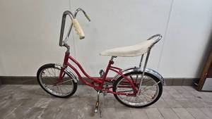 lot 55 image: 1960s-70s Schwinn Fair Lady Bike with Banana Seat, Good Condition