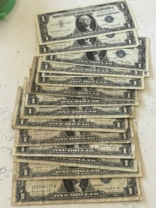 lot 69 image: Blue Seal $1 Dollar Silver Certificates