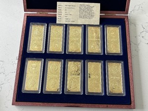 lot 195 image: Gold Layered Million Dollar Ingot Collection