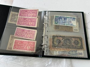 lot 198 image: Foreign Currency