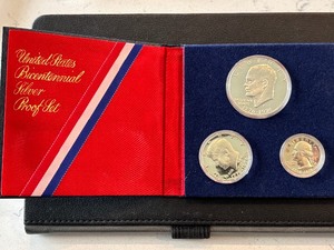 lot 135 image: 1976-S Bicentennial Silver Proof Set