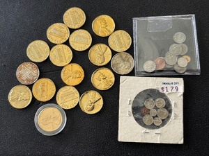 lot 176 image: Gold Plated Lincoln Cents and Mini Coins