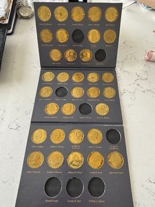 lot 178 image: Presidential Medal Set
