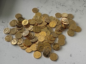 lot 161 image: Gold Plated Quarters