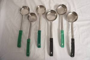 lot 260 image: Stainless Steel Serving Scoops 4oz & 6oz