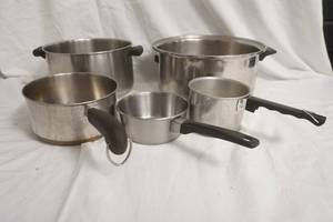 lot 277 image: Stainless Steel Pots & Kettle Lot