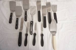 lot 299 image: Stainless Steel Spatulas, Large Pie Spatula, and smoothing spatulas