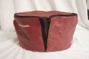 lot 320 image: Hamilton Beach Slow Cooker and Insulated Carrying Bag