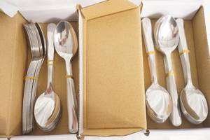 lot 331 image: NEW Flatware Spoons 72ct