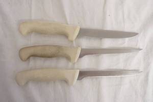 lot 336 image: NSF Bakers & Chefs Knives (3ct)