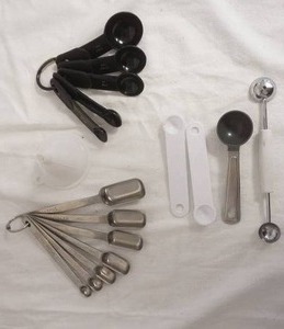 lot 342 image: Measuring Spoons and small Funnel