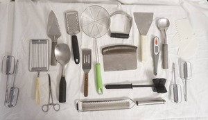 lot 344 image: Kitchen Utensil Variety Lot