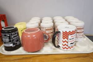 lot 346 image: Coffee Cups and Tray (16ct)