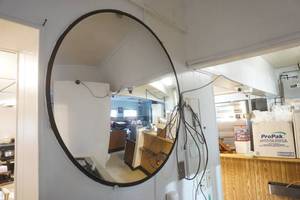 lot 358 image: Convex Mirrors (2ct) 3 ft diameter and 9diameter