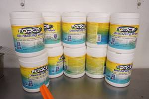 lot 9 image: 10ct FORCE Disinfectant Wipes