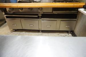 lot 34 image: Stainless Steel Grill & Fryer Cabinet wButcher Block Shelf